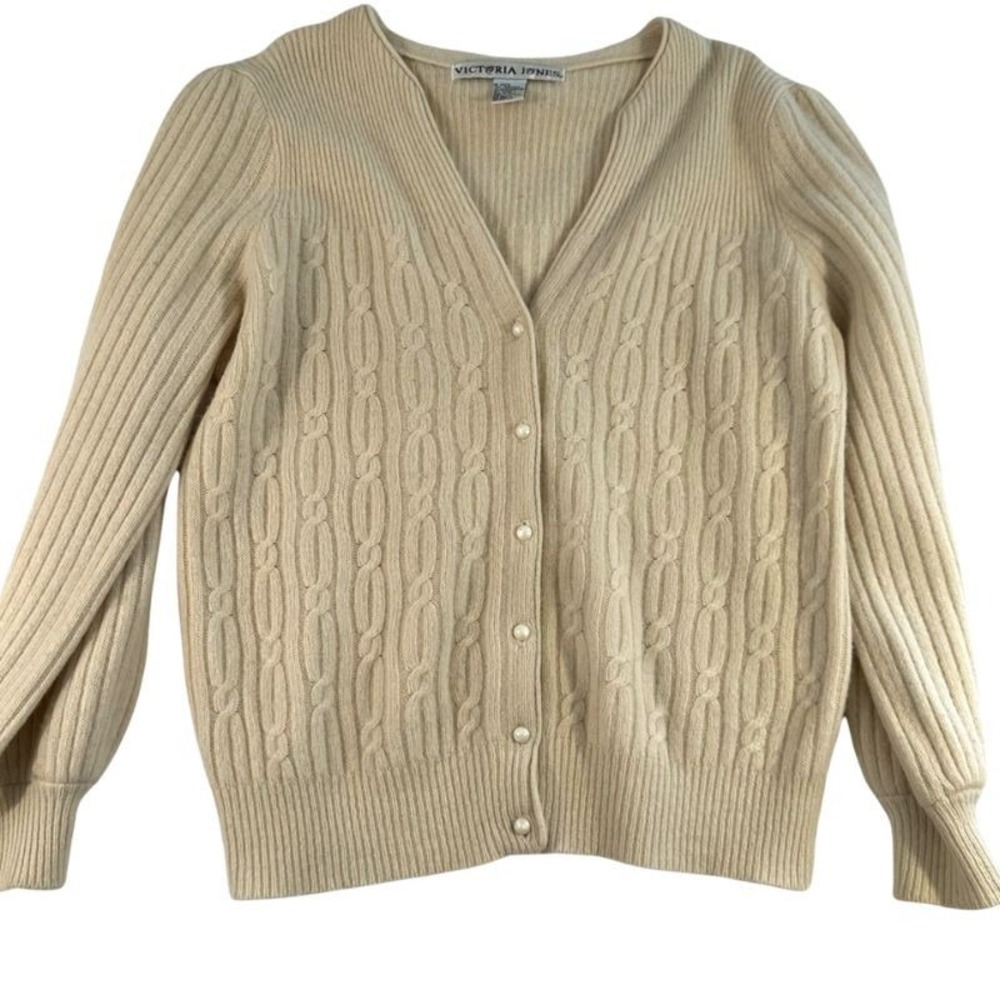 Victoria Jones Sweater M Womens Cream Wool Angora Rabbit Cardigan Quiet Luxery‎